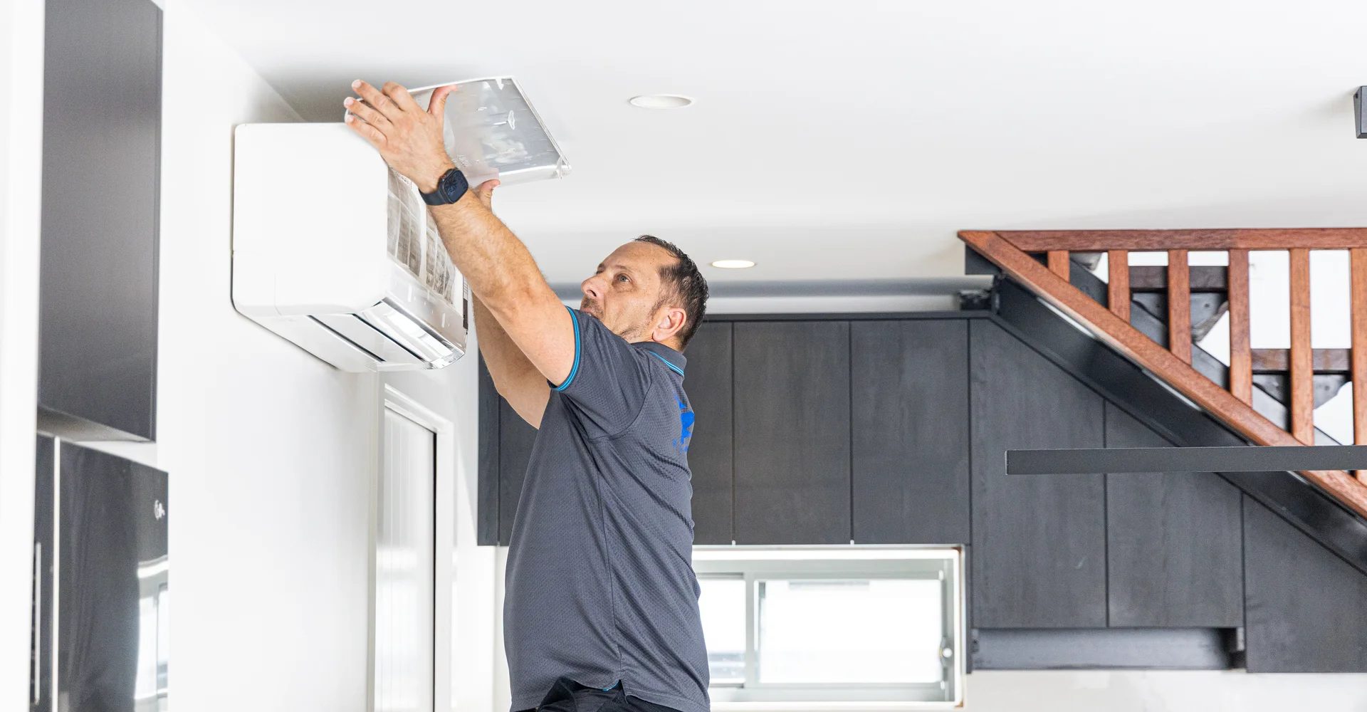 Air Conditioning Labrador, licensed air conditioning technicians serving Labrador